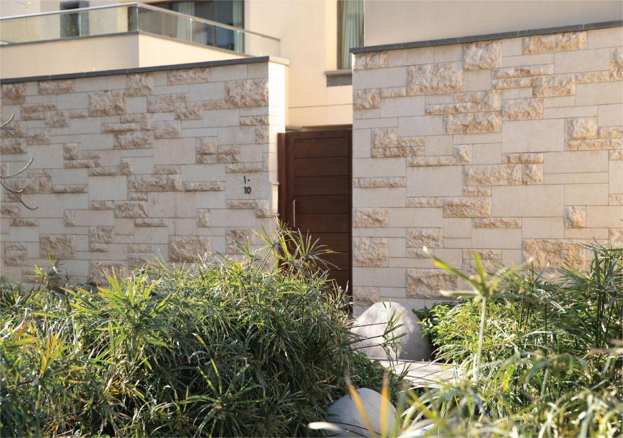 Jumeirah Messilah Beach Kuwait Kuwait City Eksteriør billede A house in the village