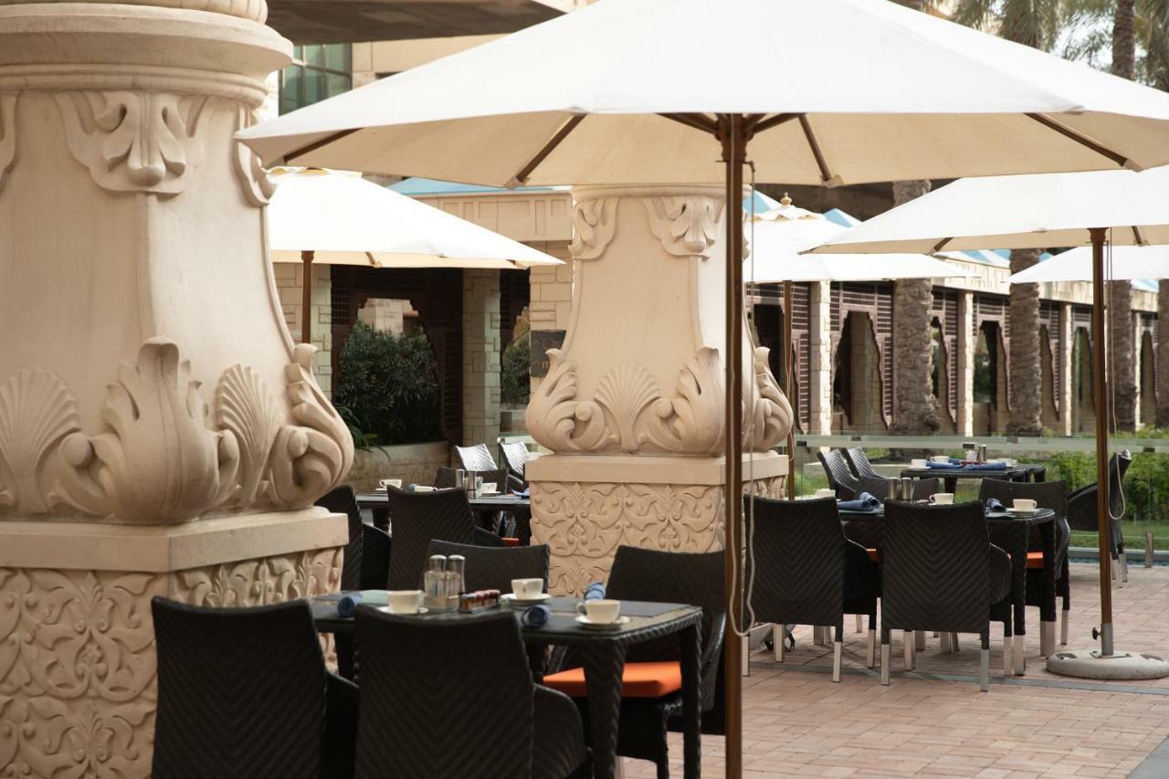 Jumeirah Messilah Beach Kuwait Kuwait City Eksteriør billede The Terrace